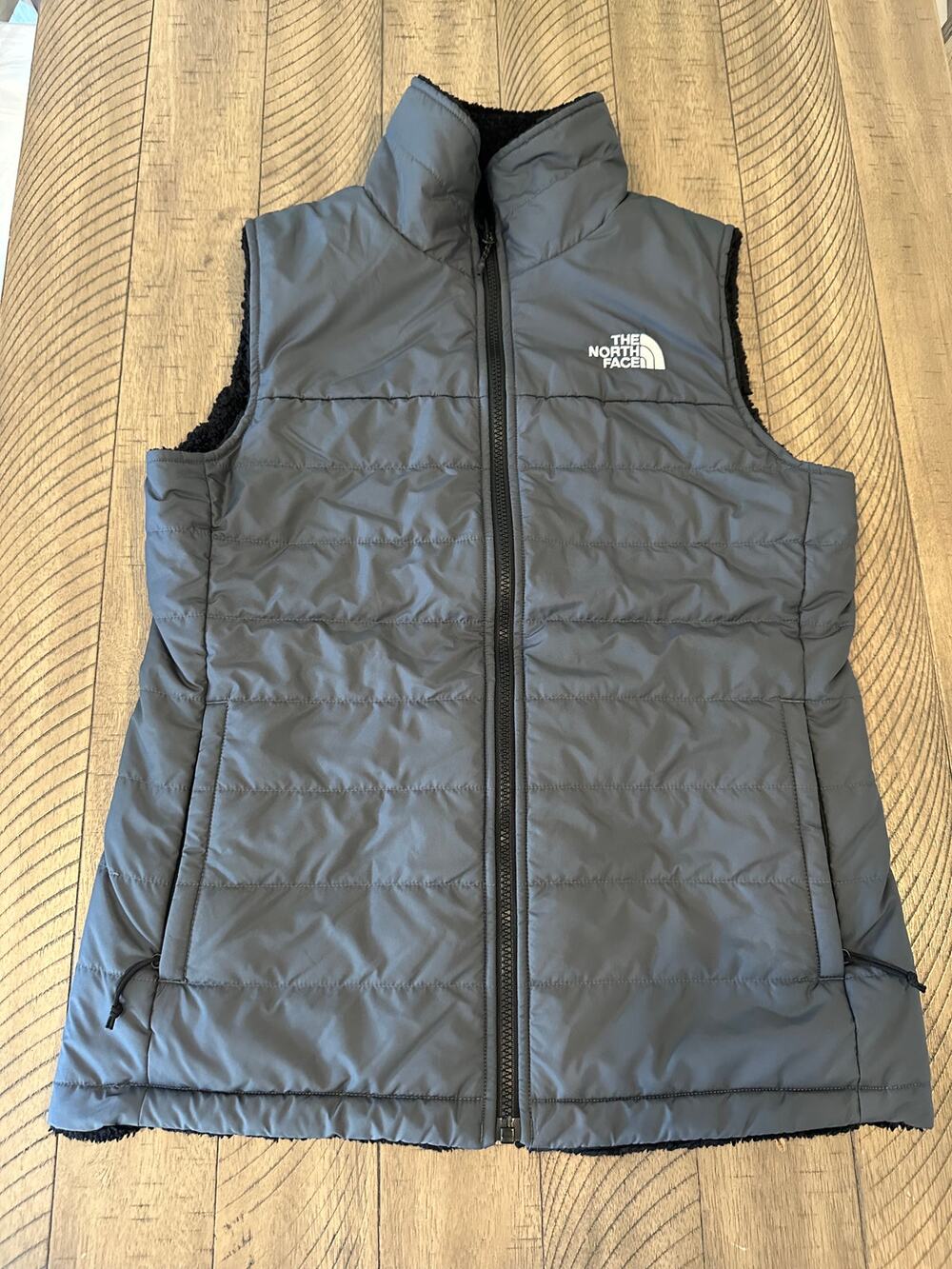 The North Face Women's Gray Black Reversible Full Zip Puffer Fleece Vest Size M